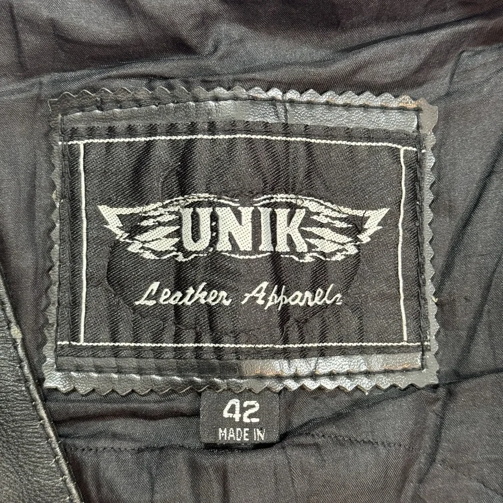 UNIK Leather Motorcycle Vest Men Sz 42 Snaps Lace-Up Sides Pockets Biker‎